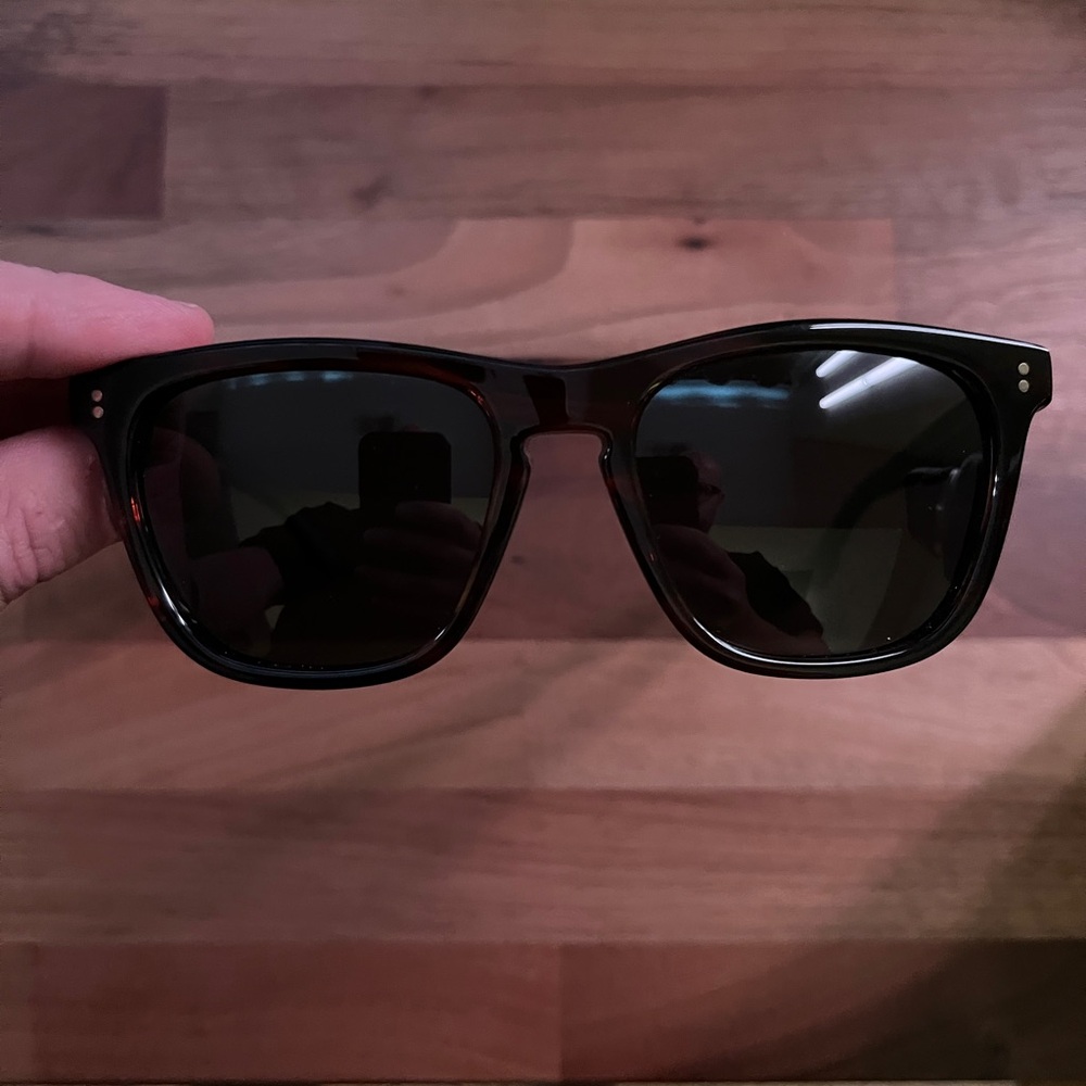 EUC Oliver Peoples Lynes Sun sunglasses Tuscany Tortoise G15 Polar
